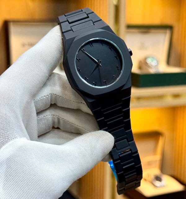 Full Black Aura Quartz Watch – Lightweight Design, , Premium Quality & Finish – Best Quality Analog Watch